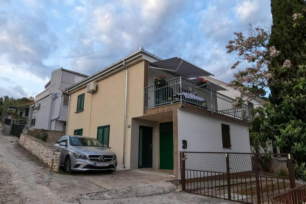 Kn House With Two Apartments Near Sea Rogoznica  Luaran gambar