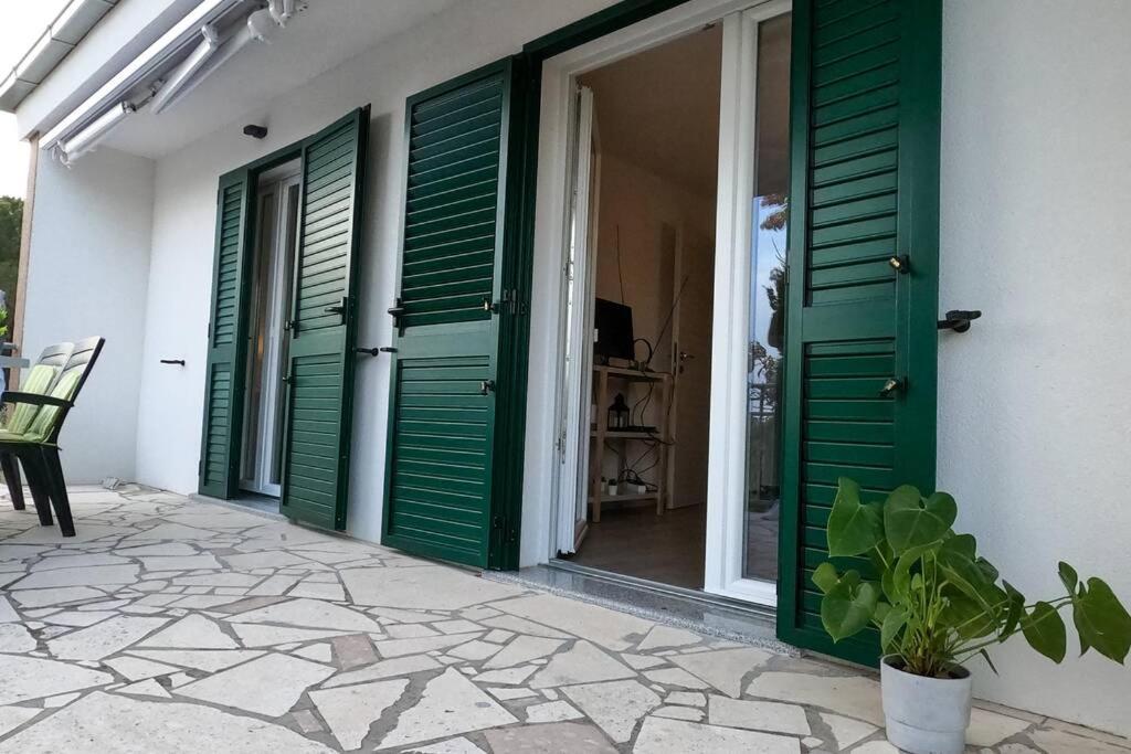 Kn House With Two Apartments Near Sea Rogoznica  Luaran gambar