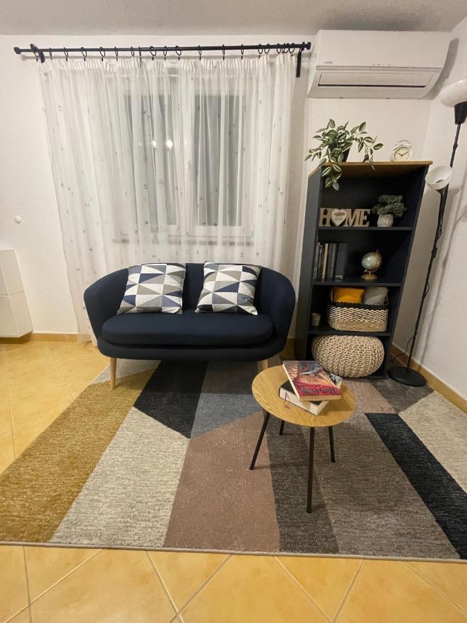 Kn House With Two Apartments Near Sea Rogoznica  Luaran gambar