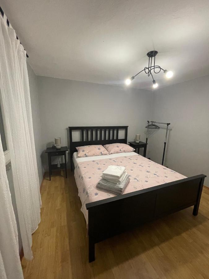 Kn House With Two Apartments Near Sea Rogoznica  Luaran gambar