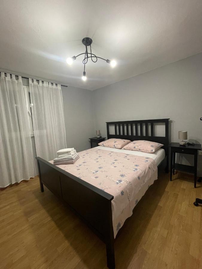Kn House With Two Apartments Near Sea Rogoznica  Luaran gambar