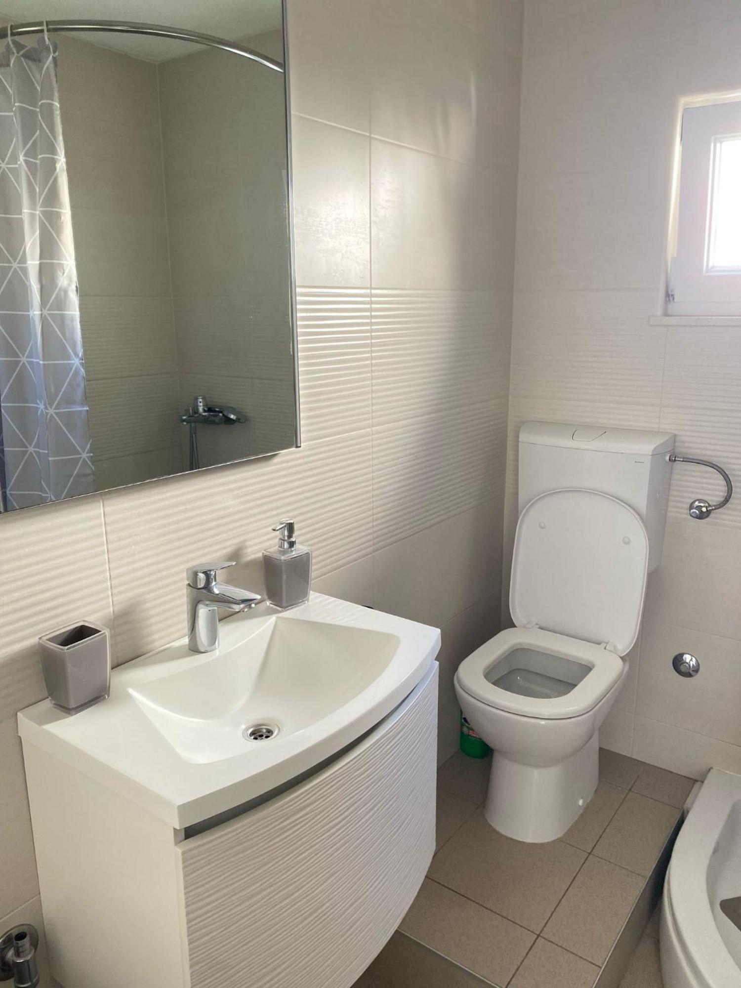 Kn House With Two Apartments Near Sea Rogoznica  Luaran gambar